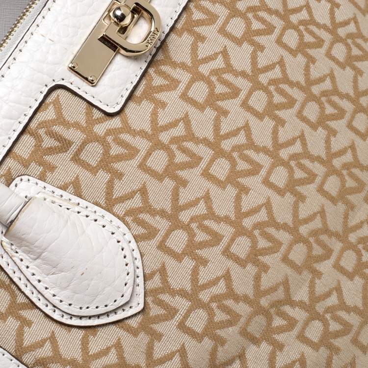 مملوكة مسبقًا DKNY Beige Signature Canvas and Leather Zip Tote