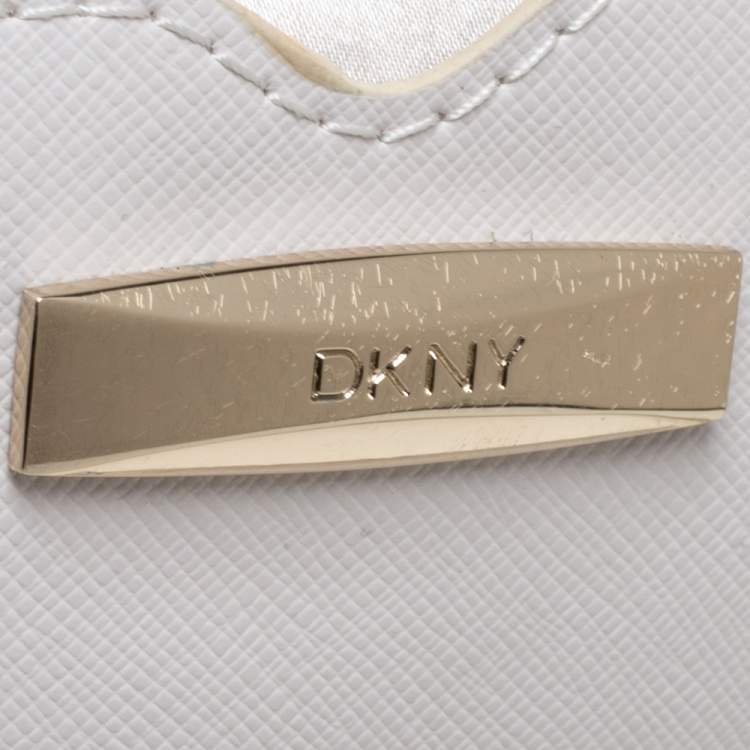 مملوكة مسبقًا DKNY Beige Signature Canvas and Leather Zip Tote