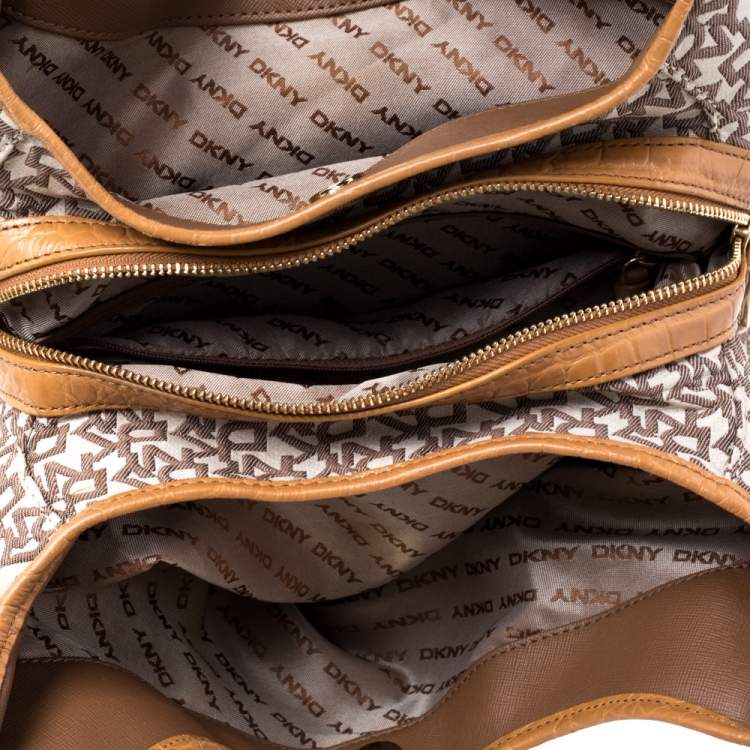 مملوكة مسبقًا Dkny Beige/Brown Signature Canvas and Leather Shoulder Bag
