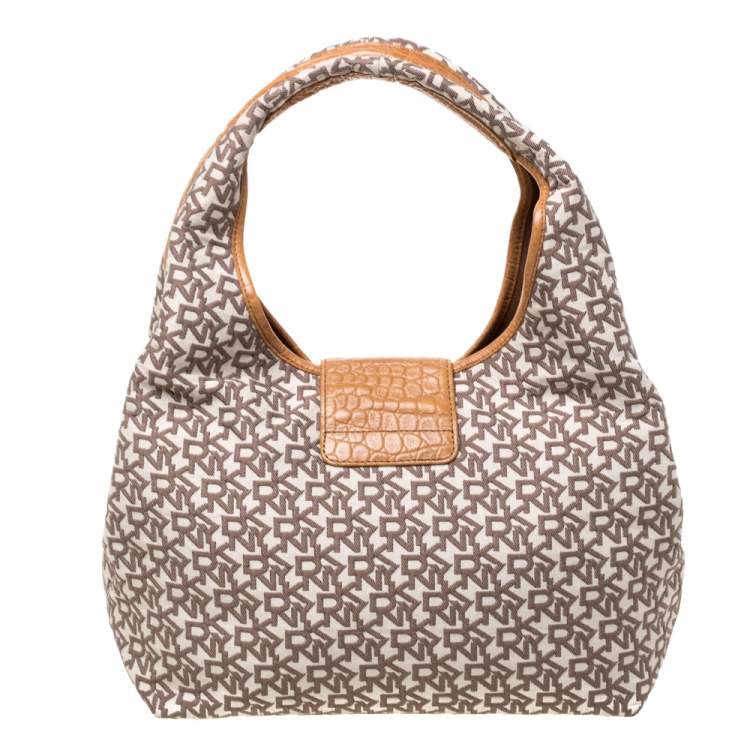 مملوكة مسبقًا Dkny Beige/Brown Signature Canvas and Leather Shoulder Bag