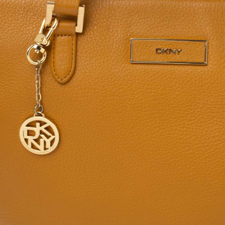 مملوكة مسبقًا Dkny Mustard Leather Zip Tote