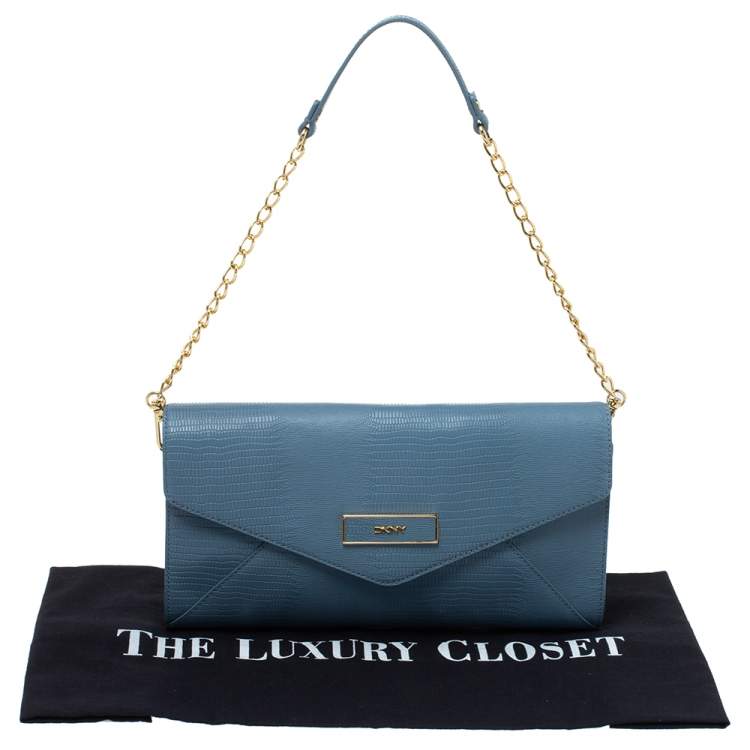 Pre Owned Dkny Blue Croc Embossed Leather Chain Shoulder Bag