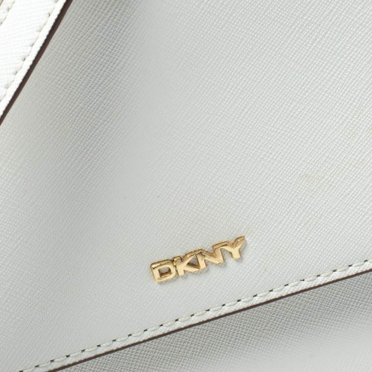 Pre Owned Dkny White Leather Bryant Flap Shoulder Bag