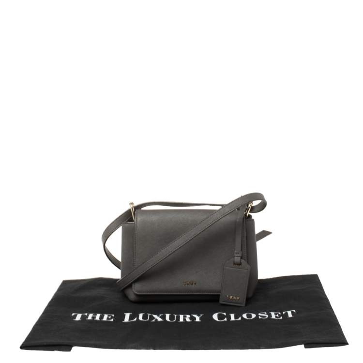 Pre Owned Dkny Grey Leather Logo Flap Crossbody Bag