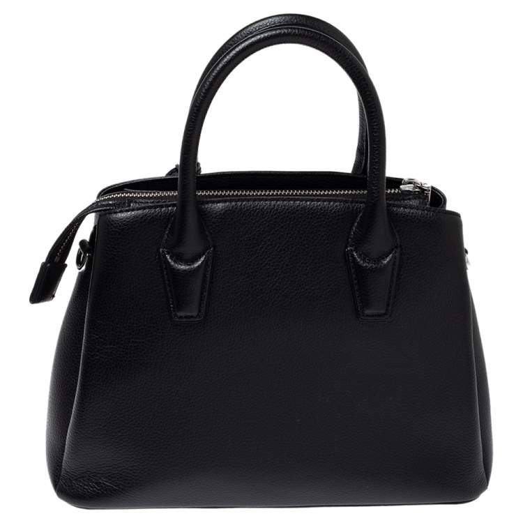 Pre Owned Dkny Black Embroidered Logo Leather Hutton Satchel