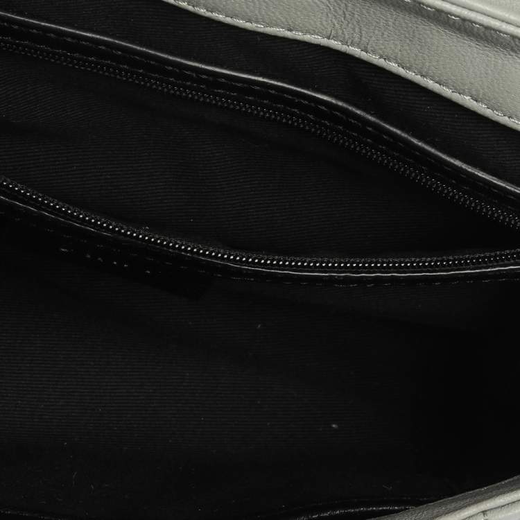 مملوكة مسبقًا DKNY Grey Pinstripe Quilted Leather Gansevoort Flap Shoulder Bag
