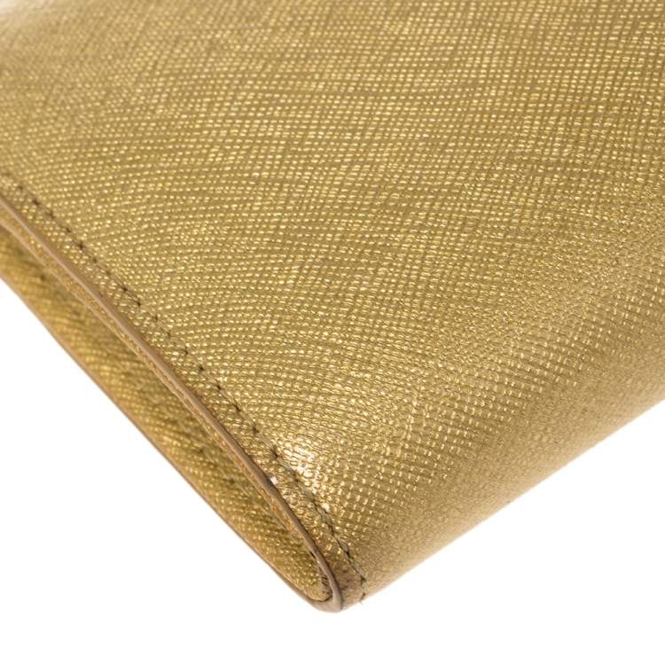 Pre Owned Dkny Metallic Beige Leather Zip Around Wallet