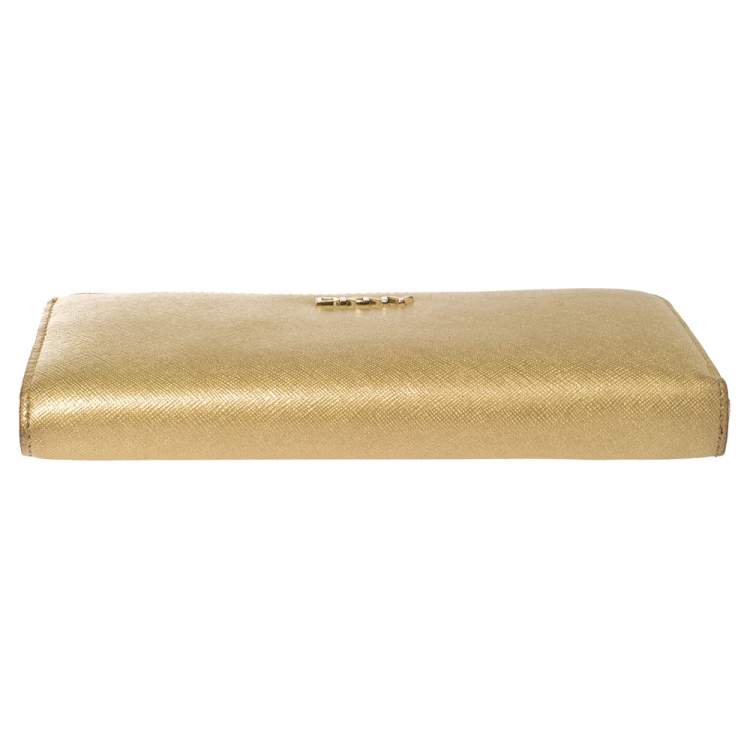 Pre Owned Dkny Metallic Beige Leather Zip Around Wallet