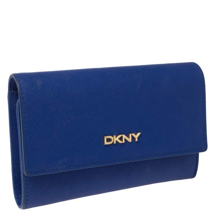 Pre Owned Dkny Blue Leather Trifold Wallet 
