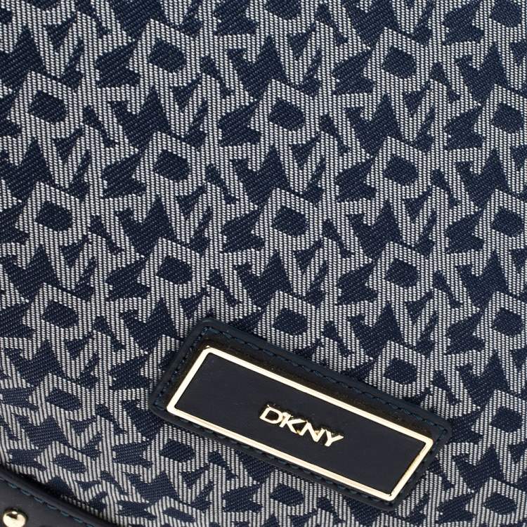 Pre Owned Dkny Blue Signature Denim and Leather Studded Hobo