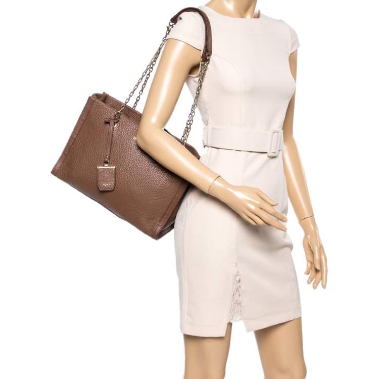 Pre Owned Dkny Brown Pebbled Leather Chain Tote