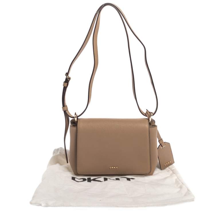 Pre Owned Dkny Beige Leather Logo Flap Crossbody Bag