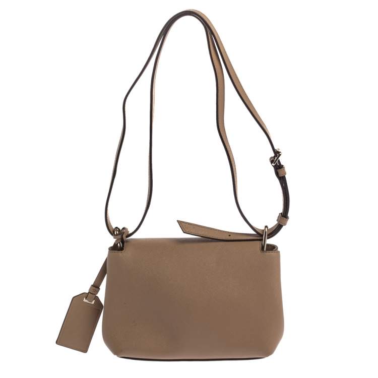 Pre Owned Dkny Beige Leather Logo Flap Crossbody Bag