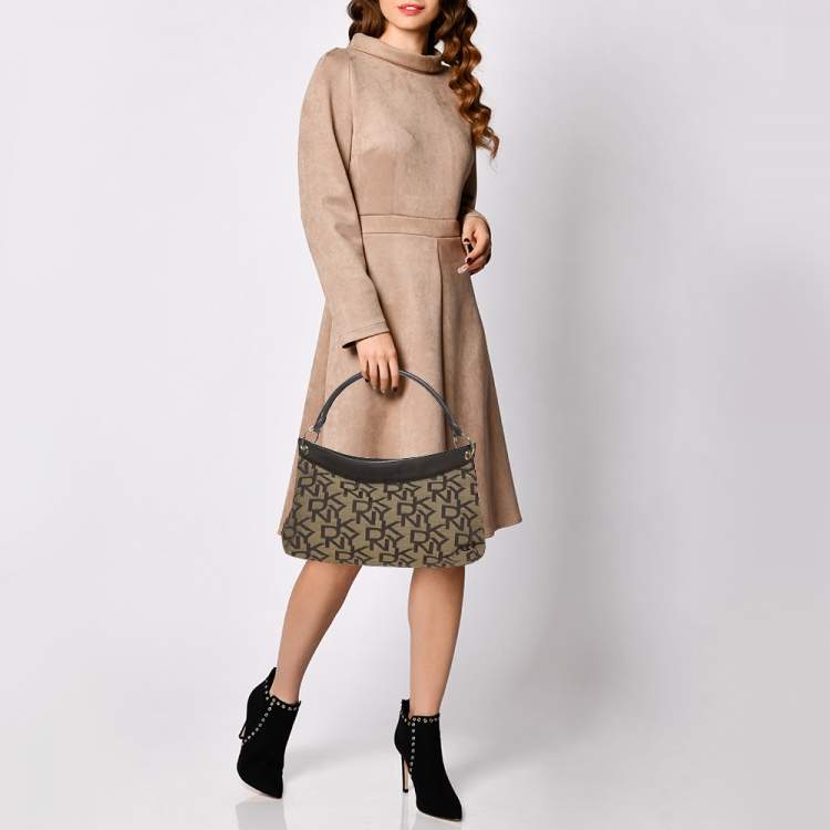 Pre Owned Dkny Dark Brown Signature Canvas and Leather Ring Handle Hobo