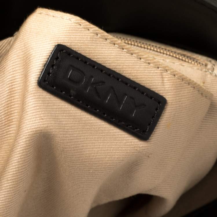 Pre Owned Dkny Dark Brown Signature Canvas and Leather Ring Handle Hobo