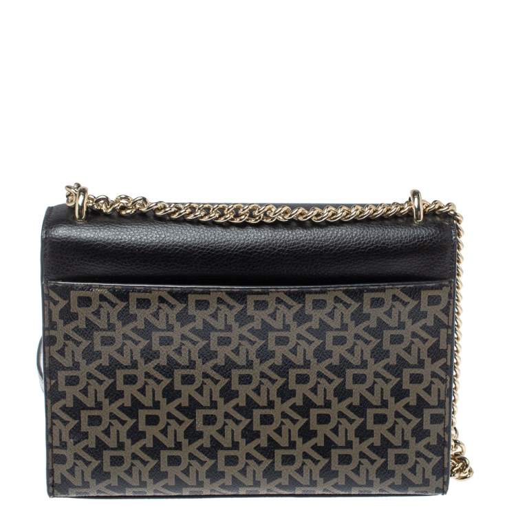 مملوكة مسبقًا DKNY Black Signature PVC and Leather Von Flap Shoulder Bag