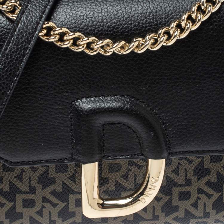 مملوكة مسبقًا DKNY Black Signature PVC and Leather Von Flap Shoulder Bag