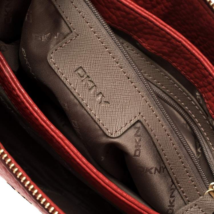 Pre Owned Dkny Red Leather Zipped Crossbody Bag