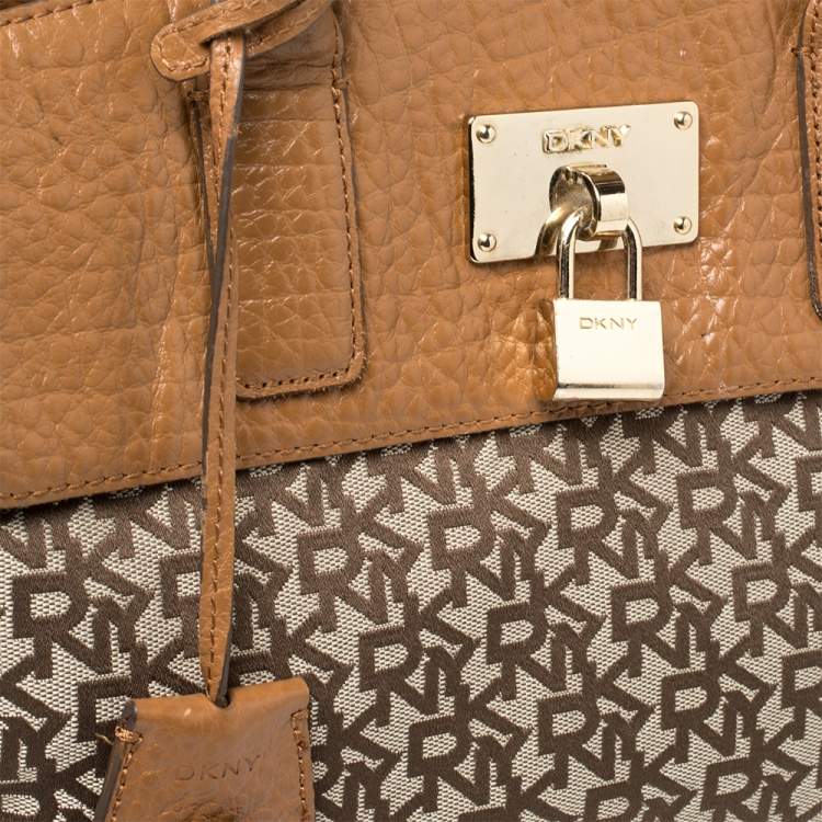 Pre Owned Dkny Beige/Brown Signature Canvas and Leather Heritage Lock Tote
