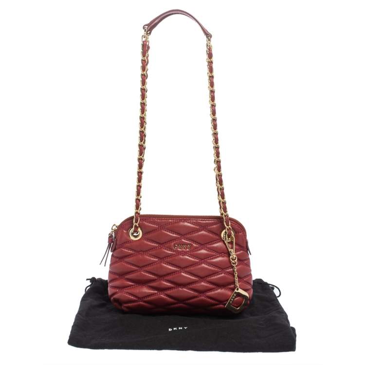 Pre Owned Dkny Red Quilted Leather Charm Chain Shoulder Bag