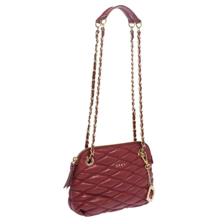 Pre Owned Dkny Red Quilted Leather Charm Chain Shoulder Bag