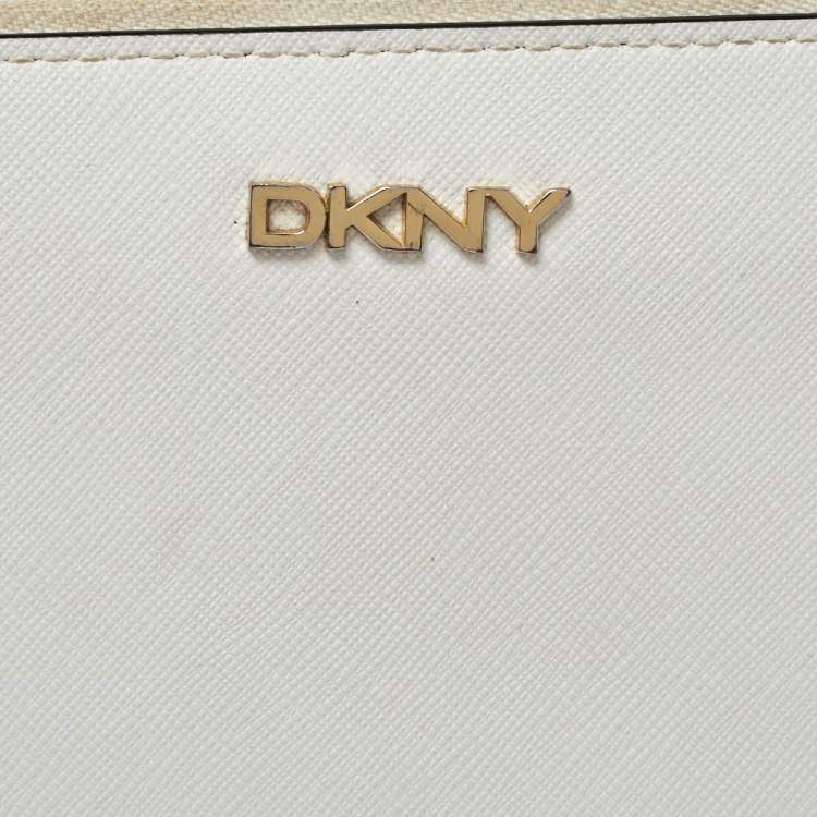 Pre Owned Dkny White Saffiano Leather Zip Around Continental Wallet 