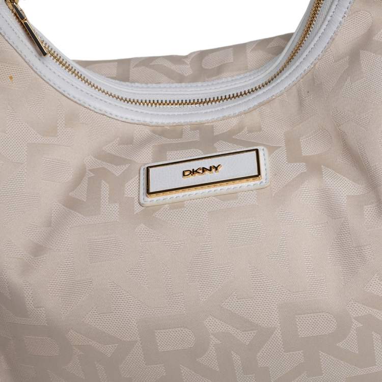Pre Owned DKNY Cream Signature Canvas Hobo
