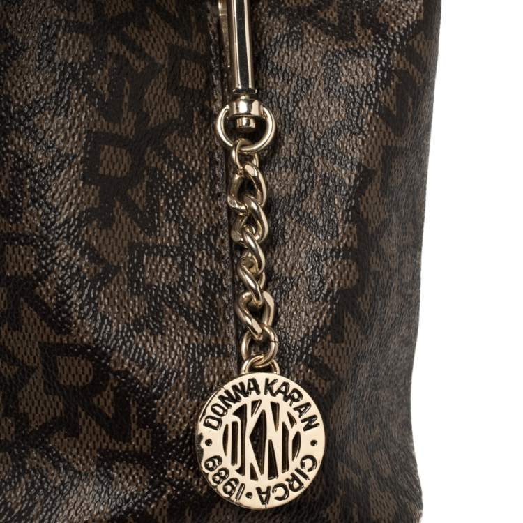 Pre Owned Dkny Brown/Beige Signature Coated Canvas Bryant Bucket Bag