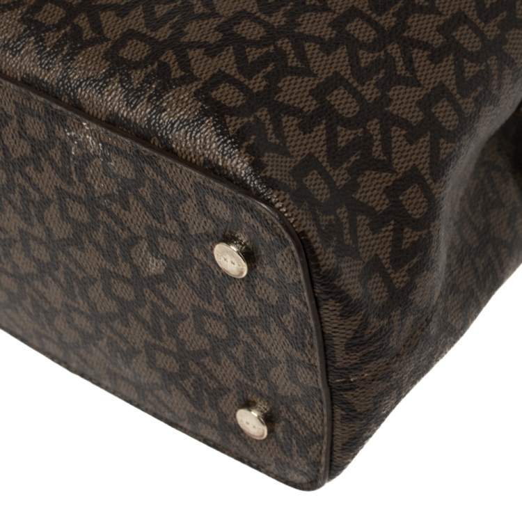 Pre Owned Dkny Brown/Beige Signature Coated Canvas Bryant Bucket Bag