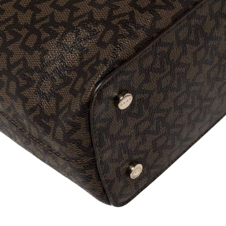Pre Owned Dkny Brown/Beige Signature Coated Canvas Bryant Bucket Bag