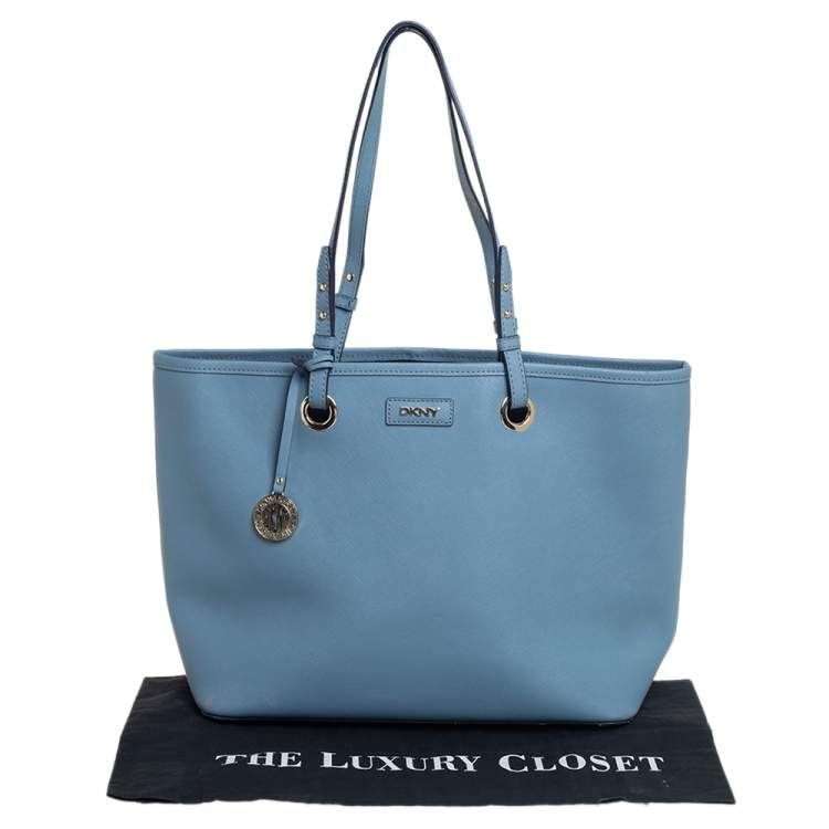 Pre Owned Dkny Blue Saffiano Leather Bryant Park Tote