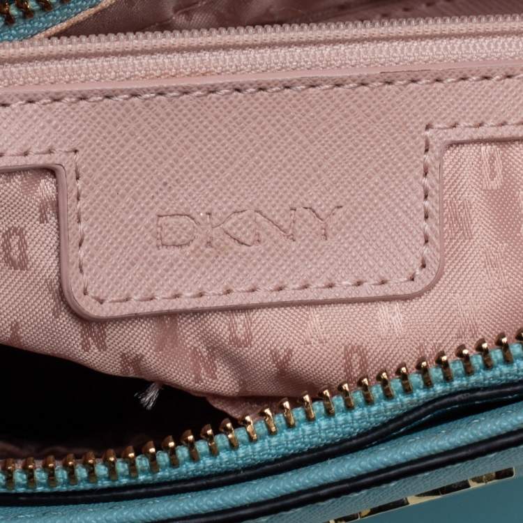 Pre Owned Dkny Light Blue Leather Bryant Zipped Chain Tote