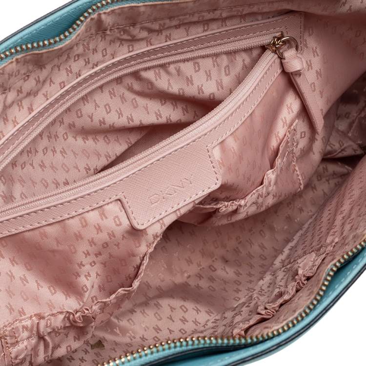 Pre Owned Dkny Light Blue Leather Bryant Zipped Chain Tote