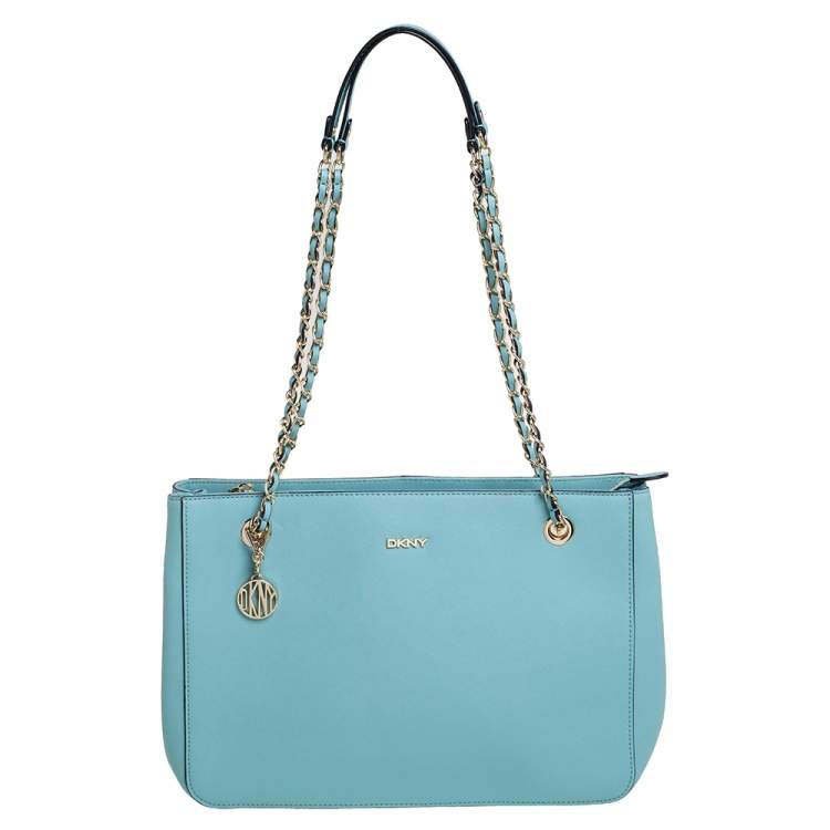 Pre Owned Dkny Light Blue Leather Bryant Zipped Chain Tote