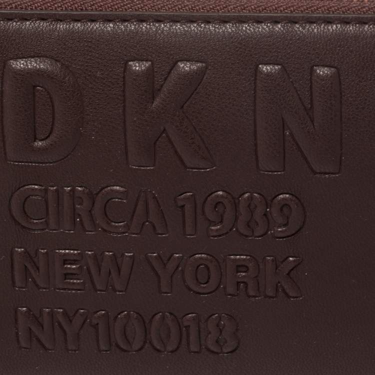 Pre Owned Dkny Burgundy Faux Leather Zip Around Wallet