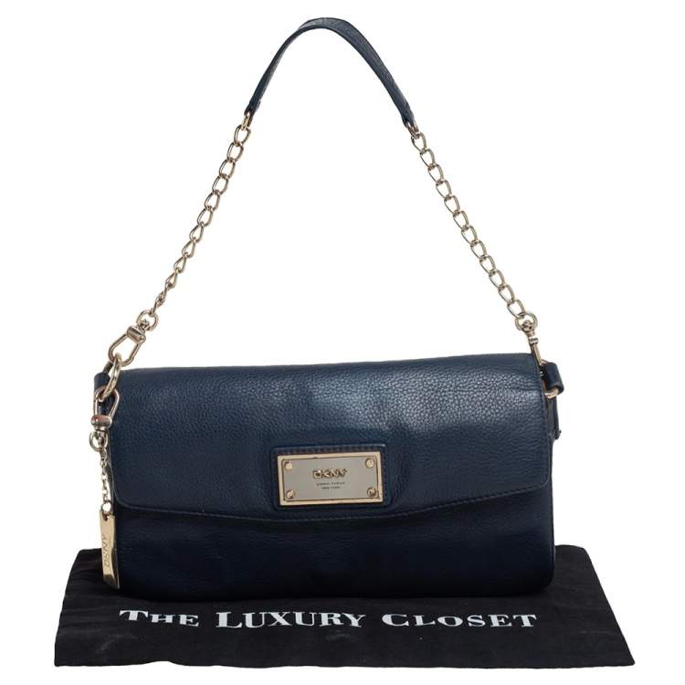 مملوكة مسبقًا DKNY Blue Leather Flap Chain Shoulder Bag