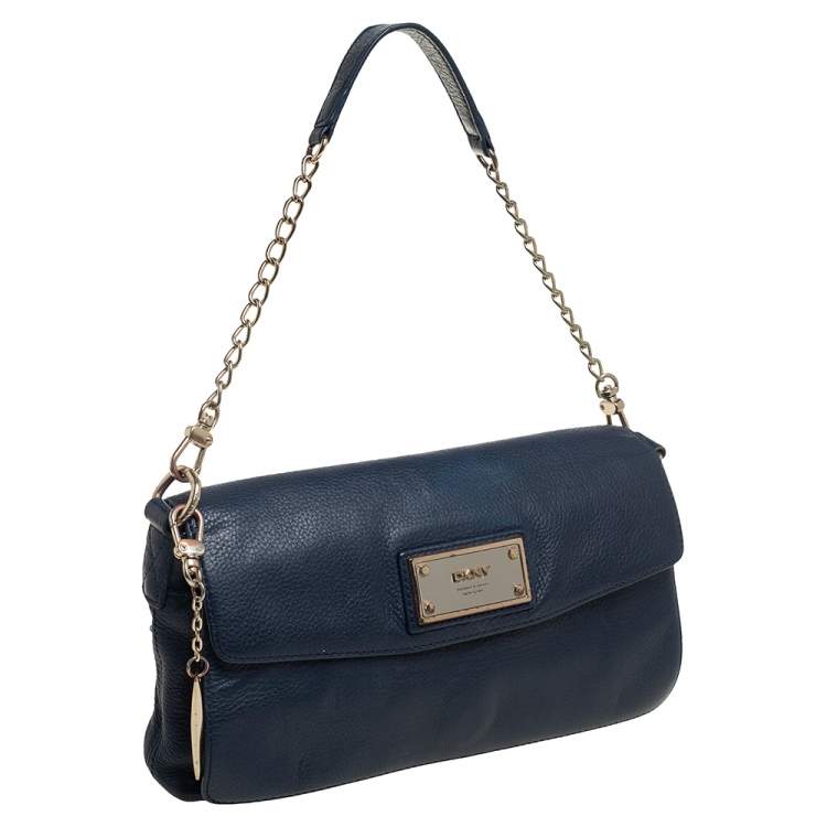 مملوكة مسبقًا DKNY Blue Leather Flap Chain Shoulder Bag