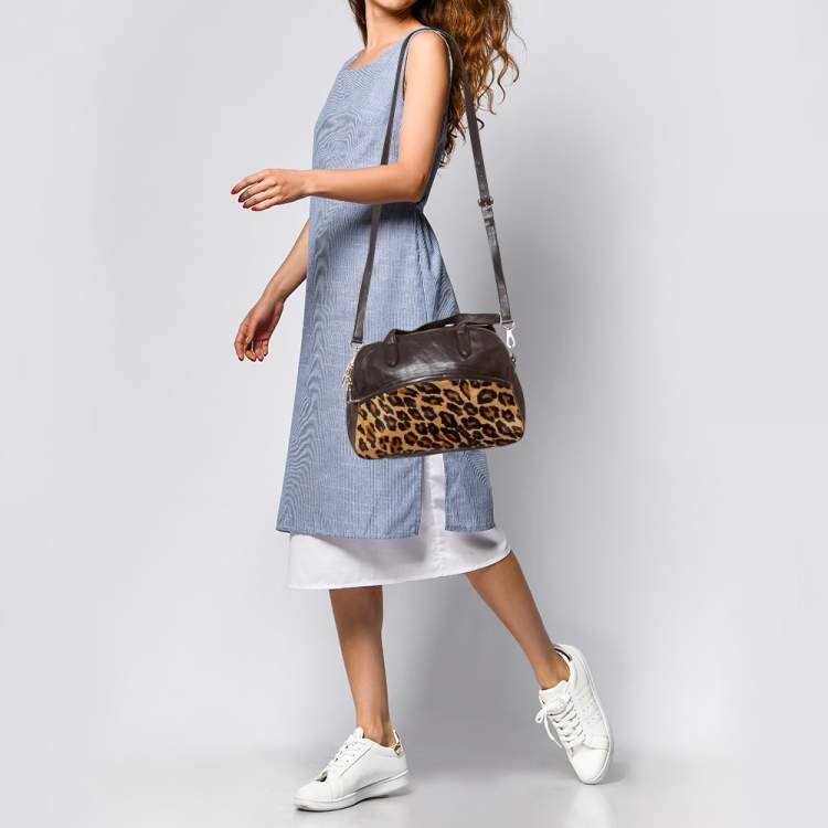 مملوكة مسبقًا DKNY Dark Brown/Beige Leopard Print Calfhair and Leather Double Zip Satchel