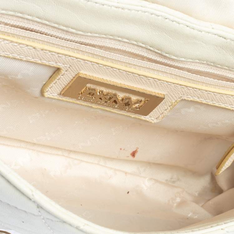 Pre Owned Dkny Off White Quilted Leather Floral Applique Flap Chain Bag