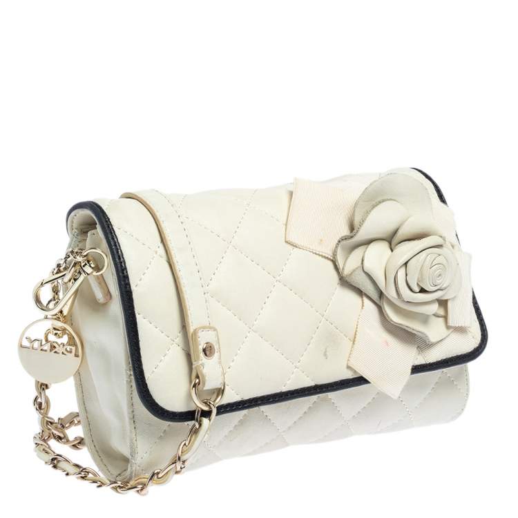 Pre Owned Dkny Off White Quilted Leather Floral Applique Flap Chain Bag