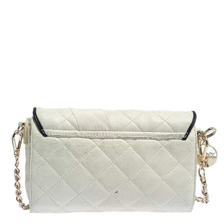 Pre Owned Dkny Off White Quilted Leather Floral Applique Flap Chain Bag