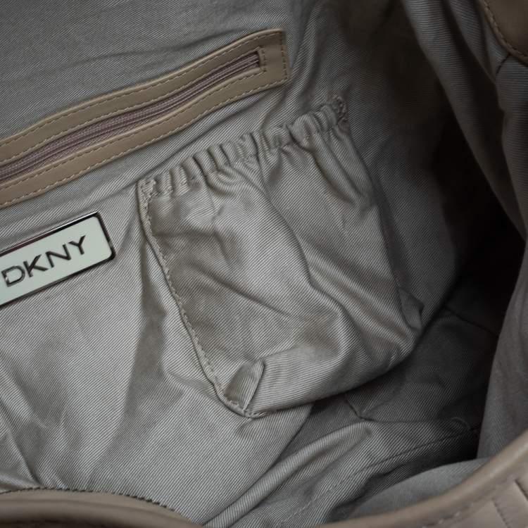 Pre Owned Dkny Beige Leather Hobo