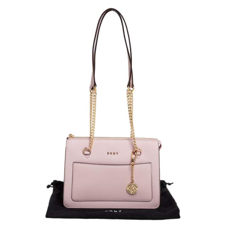 مملوكة مسبقًا DKNY Light Pink Leather Small Bryant Top Zip Shoulder Bag