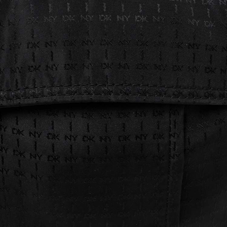 Pre Owned Dkny Black Signature Fabric Messenger