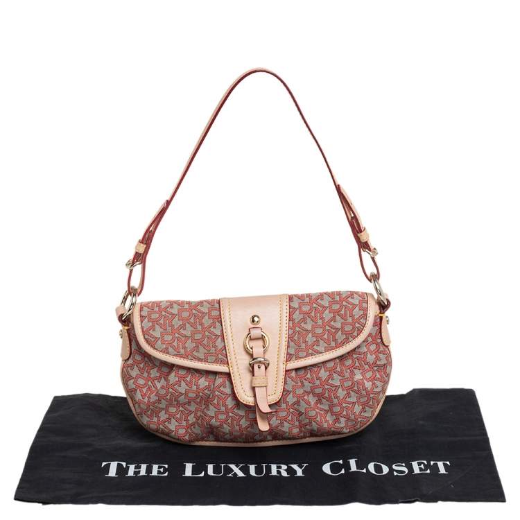 Pre Owned Dkny Beige Signature Canvas and Leather Baguette
