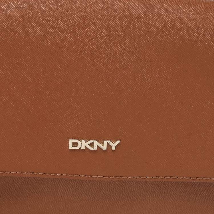 مملوكة مسبقًا DKNY Brown Saffiano Leather Bryant Park Crossbody Bag