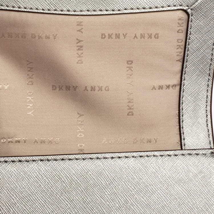 Pre Owned Dkny Silver Leather Jojo Mini Satchel