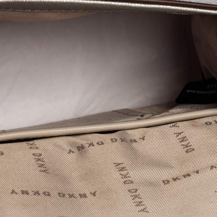 Pre Owned Dkny Silver Leather Jojo Mini Satchel