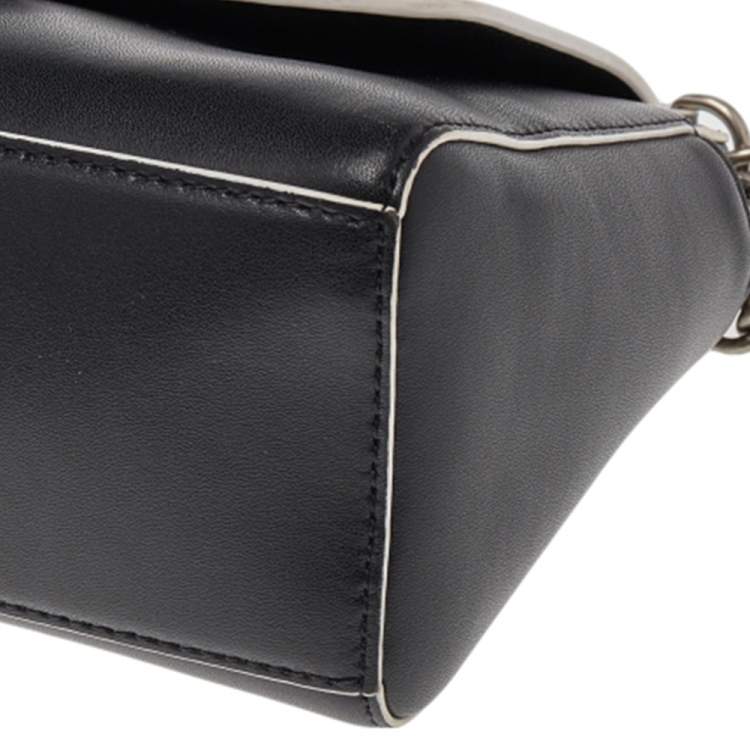 Pre Owned Dkny Black Leather Val Flap Shoulder Bag