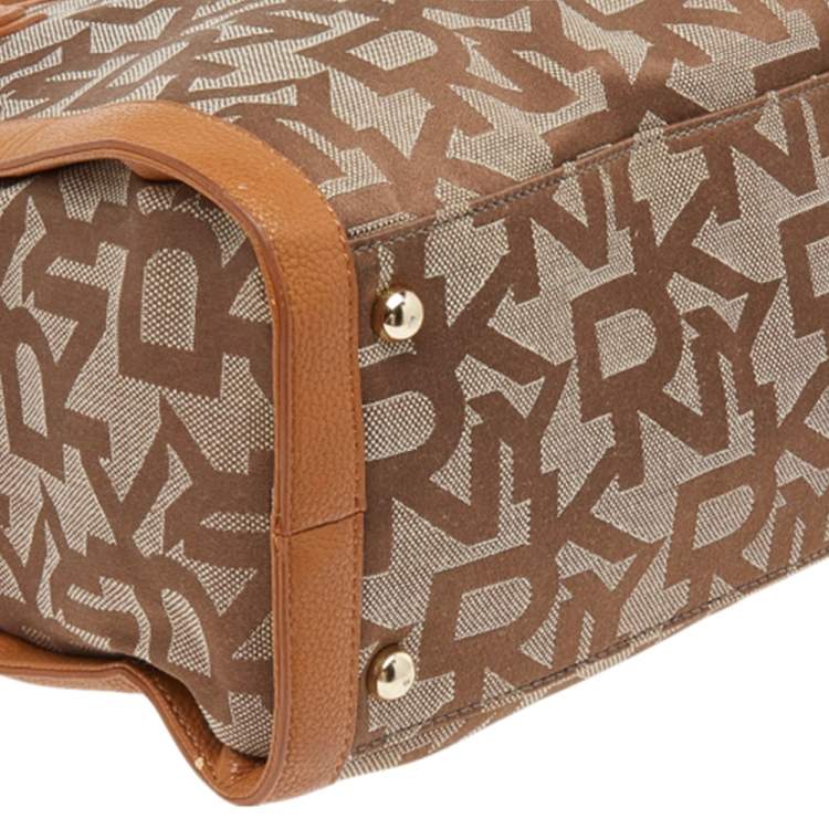 Pre Owned DKNY Beige/Tan Signature Canvas and Leather Tote